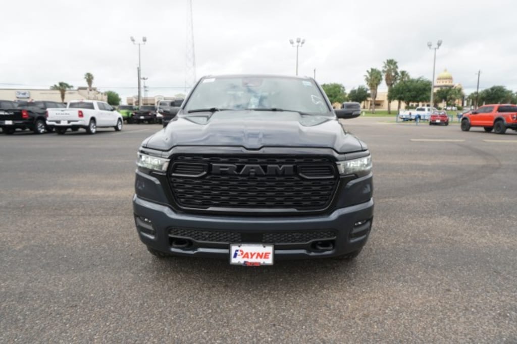 New 2026 Ram 1500 LONE STAR CREW CAB 4X4 5'7 BOX Pickup