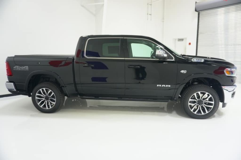 New 2026 Ram 1500 LIMITED LONGHORN CREW CAB 4X4 5'7 BOX Pickup