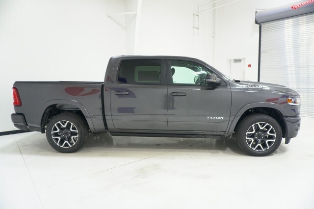 2026 Ram 1500 Laramie photo 4