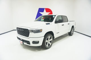 2026 Ram 1500 EXPRESS CREW CAB 4X2 5'7 BOX Pickup