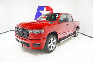 2027 Ram 1500 EXPRESS CREW CAB 4X2 5'7 BOX Pickup