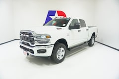 2026 Ram 2500 TRADESMAN CREW CAB 4X4 6'4 BOX Pickup
