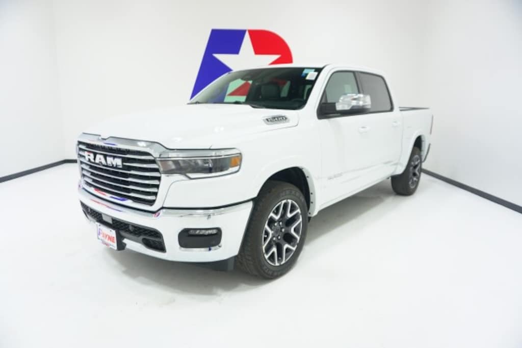 New 2026 Ram 1500 LARAMIE CREW CAB 4X2 5'7 BOX Pickup