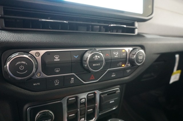 2026 Jeep Wrangler 4-Door Sport - Photo 30