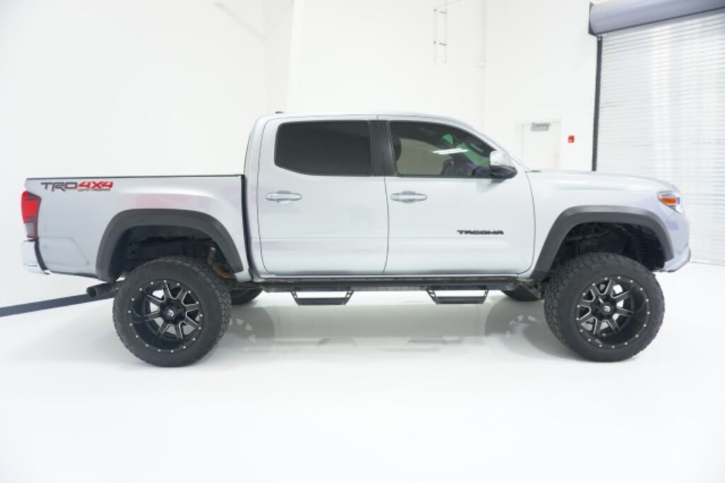 Used 2018 Toyota Tacoma SR Pickup Truck