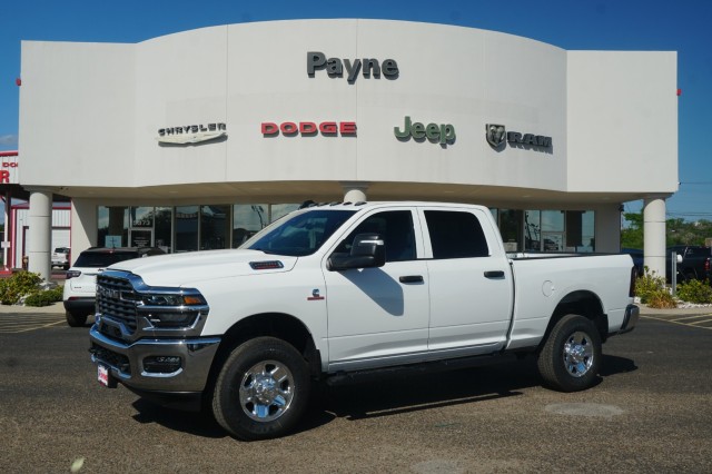 2027 Ram 2500 TRADESMAN CREW CAB 4X4 6'4 BOX Pickup