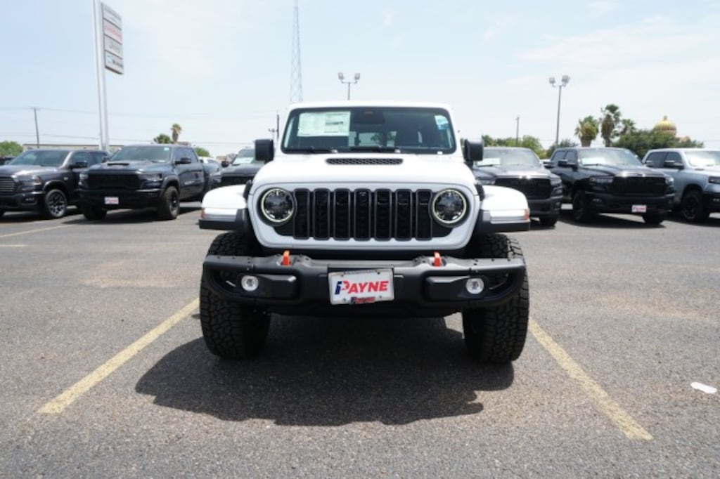 New 2026 Jeep Gladiator MOJAVE X 4X4 Pickup