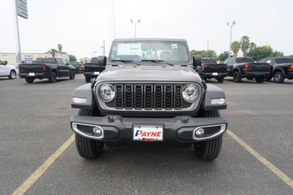New 2026 Jeep Gladiator SPORT 4X4 Pickup