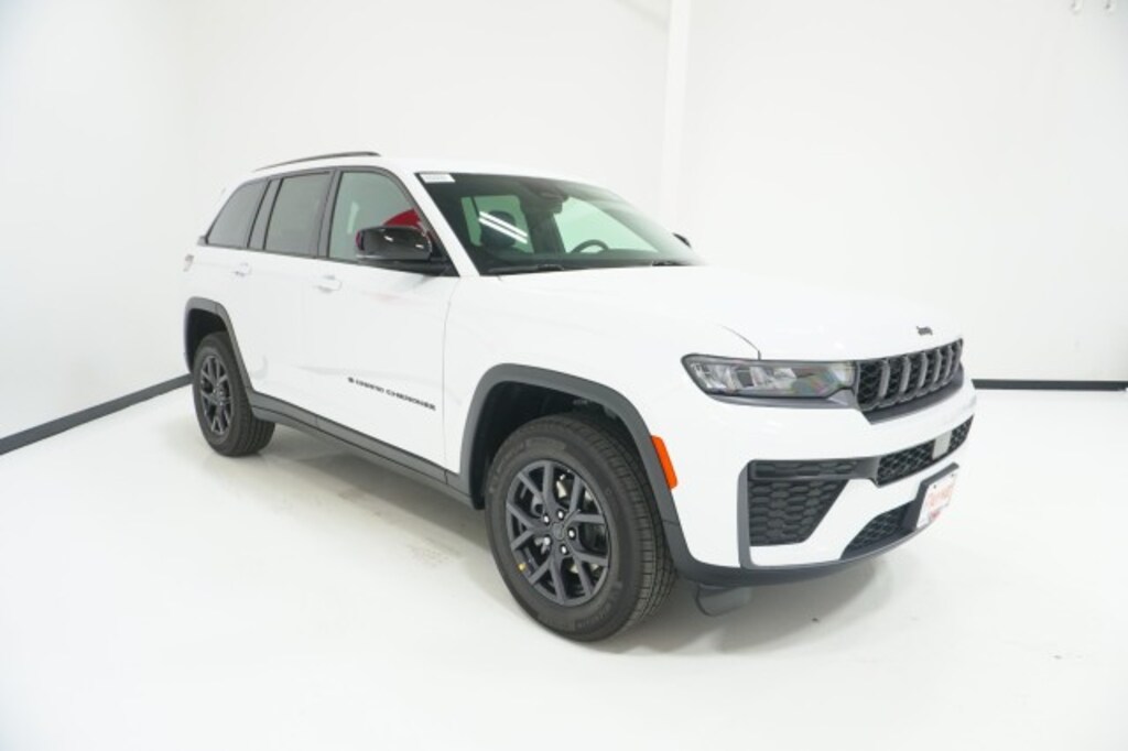 New 2027 Jeep Grand Cherokee Laredo Altitude Sport Utility