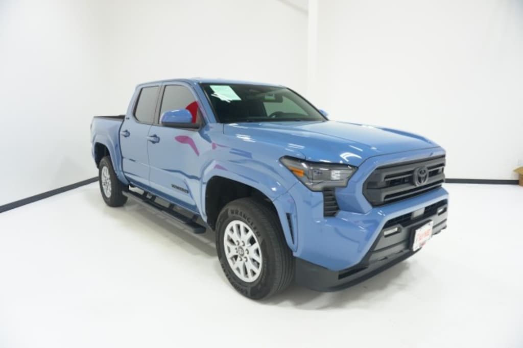 Used 2026 Toyota Tacoma 4WD SR5 Pickup Truck