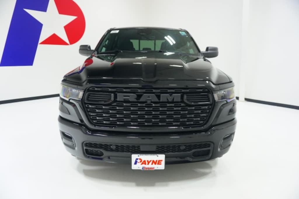 New 2026 Ram 1500 Express Crew Cab 4x2 5'7 Box Pickup