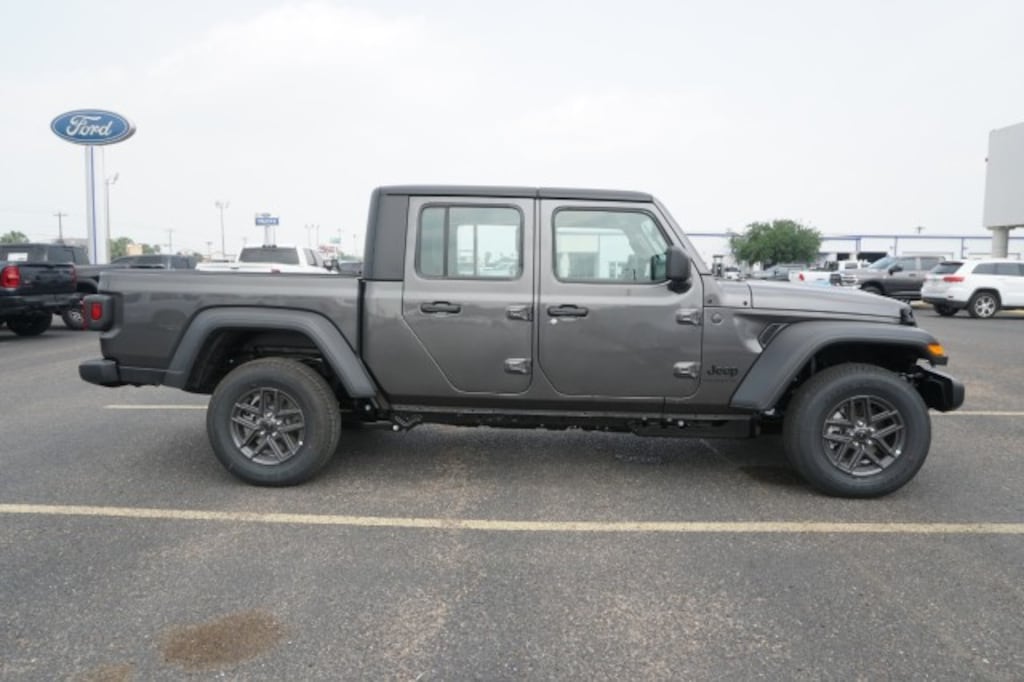 New 2026 Jeep Gladiator SPORT 4X4 Pickup