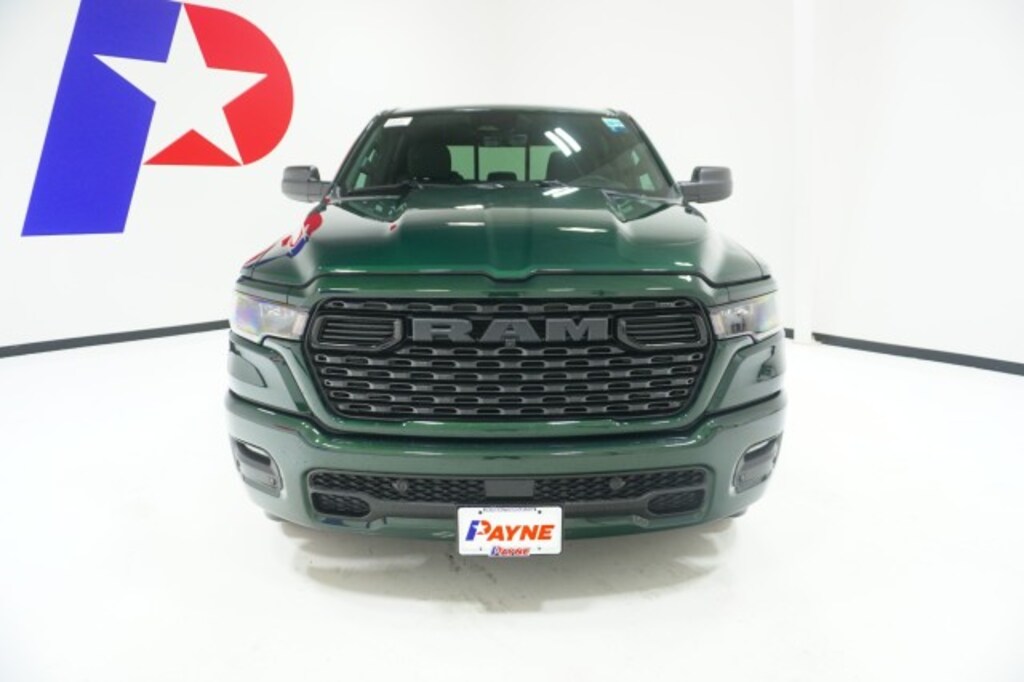 New 2027 Ram 1500 EXPRESS CREW CAB 4X2 5'7 BOX Pickup