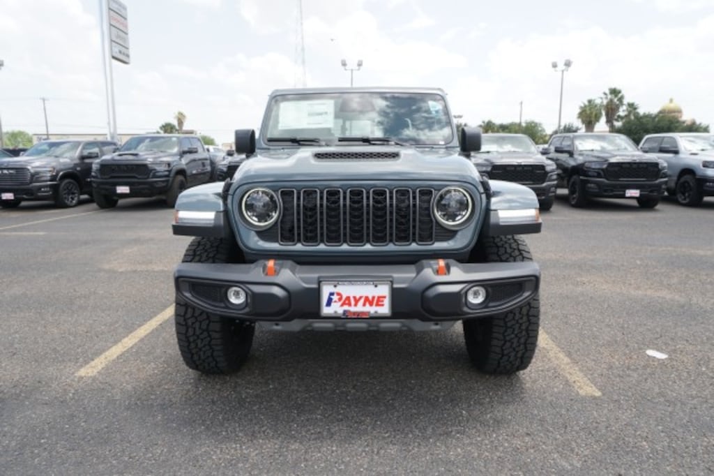 New 2026 Jeep Gladiator MOJAVE 4X4 Pickup