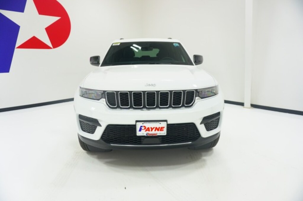New 2026 Jeep Grand Cherokee LAREDO X 4X2 Sport Utility