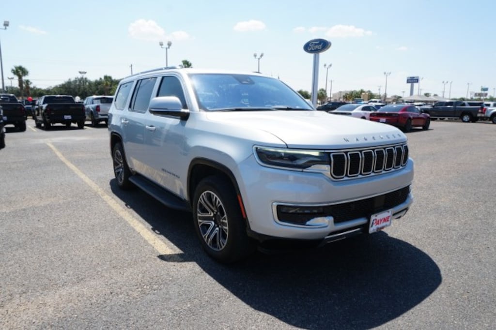 Used 2022 Jeep Wagoneer Series III Carbide SUV