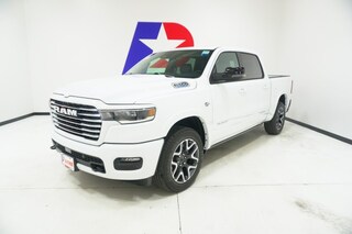 2026 Ram 1500 LARAMIE CREW CAB 4X4 5'7 BOX Pickup
