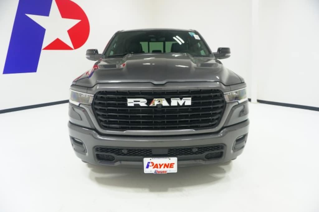 New 2026 Ram 1500 LARAMIE CREW CAB 4X2 5'7 BOX Pickup