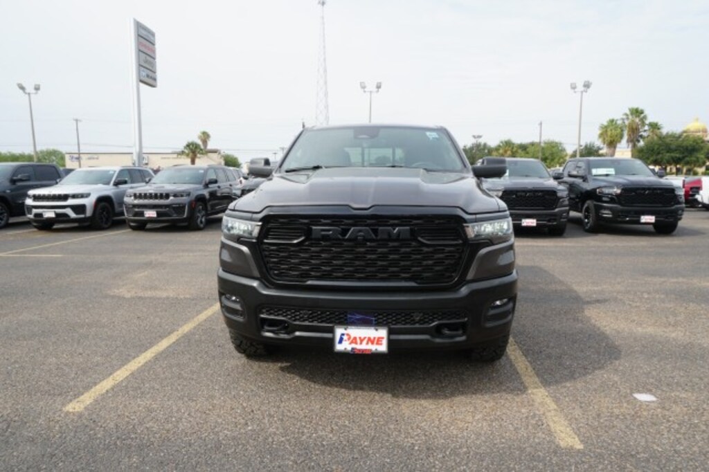 New 2026 Ram 1500 WARLOCK CREW CAB 4X4 5'7 BOX Pickup