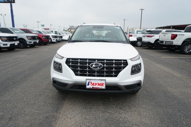 Used 2025 Hyundai Venue SEL with VIN KMHRC8A38SU379780 for sale in Alice, TX