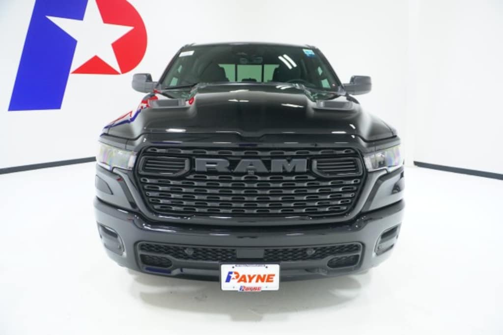 New 2027 Ram 1500 EXPRESS CREW CAB 4X4 5'7 BOX Pickup