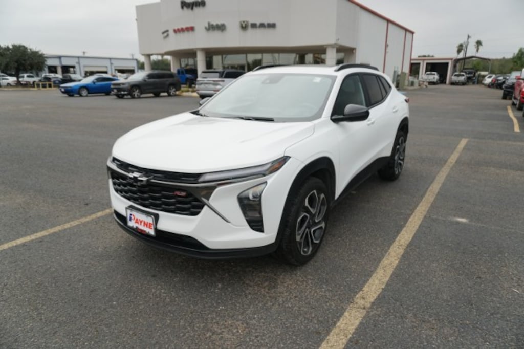 Used 2025 Chevrolet Trax 2RS SUV