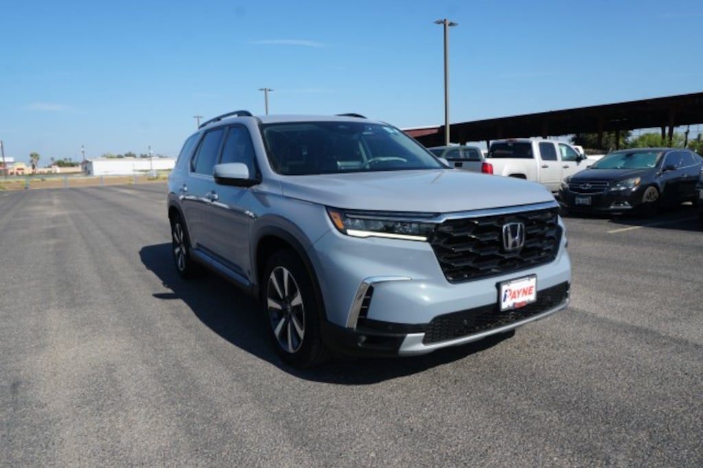 Used 2025 Honda Pilot Touring SUV