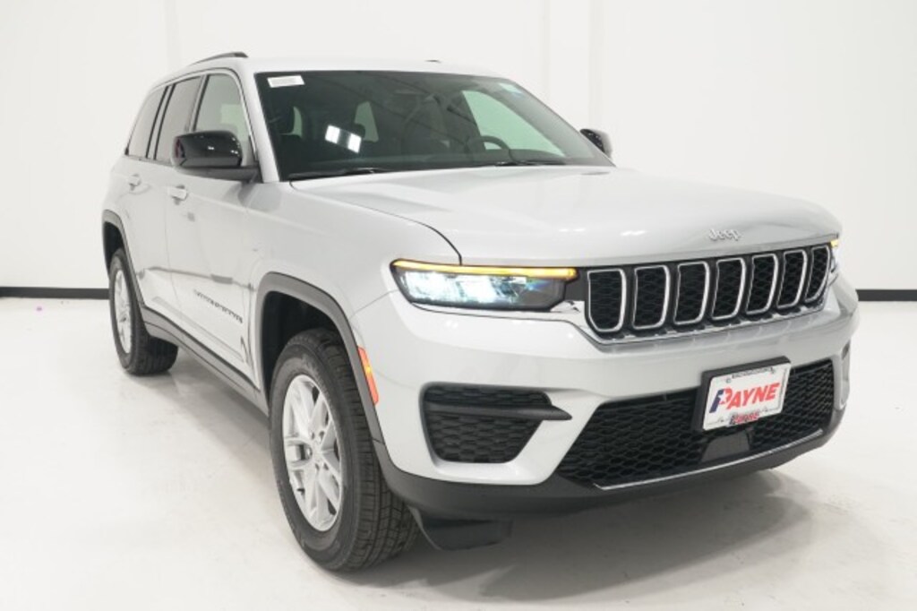 New 2026 Jeep Grand Cherokee LAREDO 4X2 Sport Utility