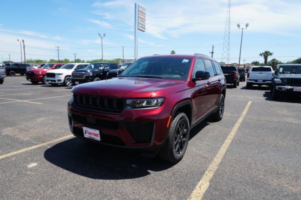New 2026 Jeep Grand Cherokee L LAREDO ALTITUDE 4X2 Sport Utility