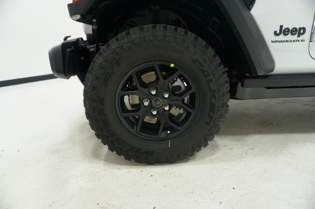 2026 Jeep Wrangler 4-Door Willys - Photo 14