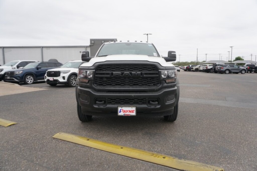 New 2024 Ram 5500 Chassis Cab 5500 TRADESMAN CHASSIS CREW CAB 4X4 84' CA Pickup