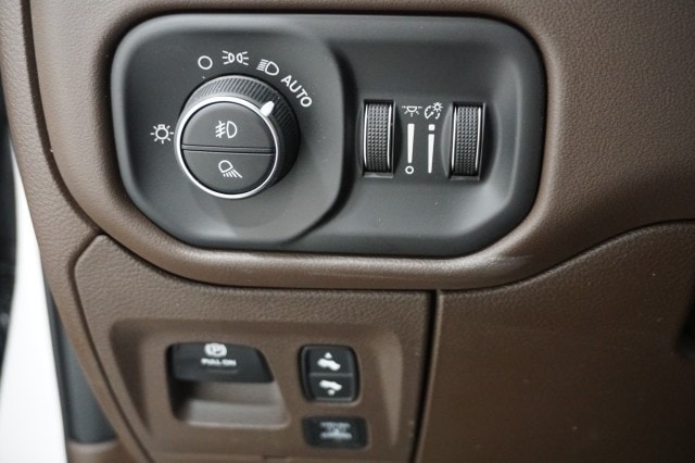 2026 RAM 1500 Limited Longhorn - Photo 31