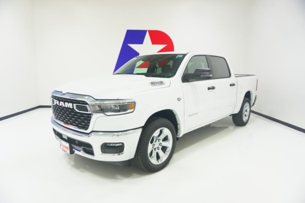 New 2026 Ram 1500 LONE STAR CREW CAB 4X2 5'7 BOX Pickup