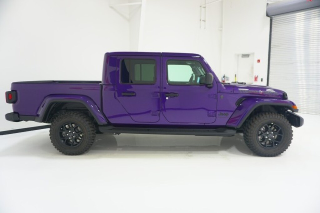 New 2026 Jeep Gladiator Pickup
