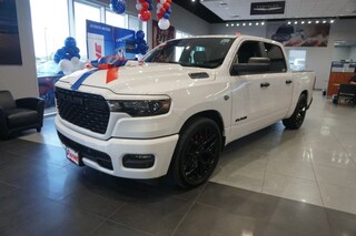 2026 Ram 1500 EXPRESS CREW CAB 4X2 5'7 BOX Pickup