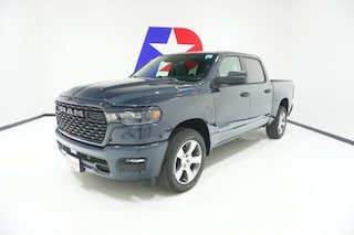 2027 Ram 1500 EXPRESS CREW CAB 4X2 5'7 BOX Pickup