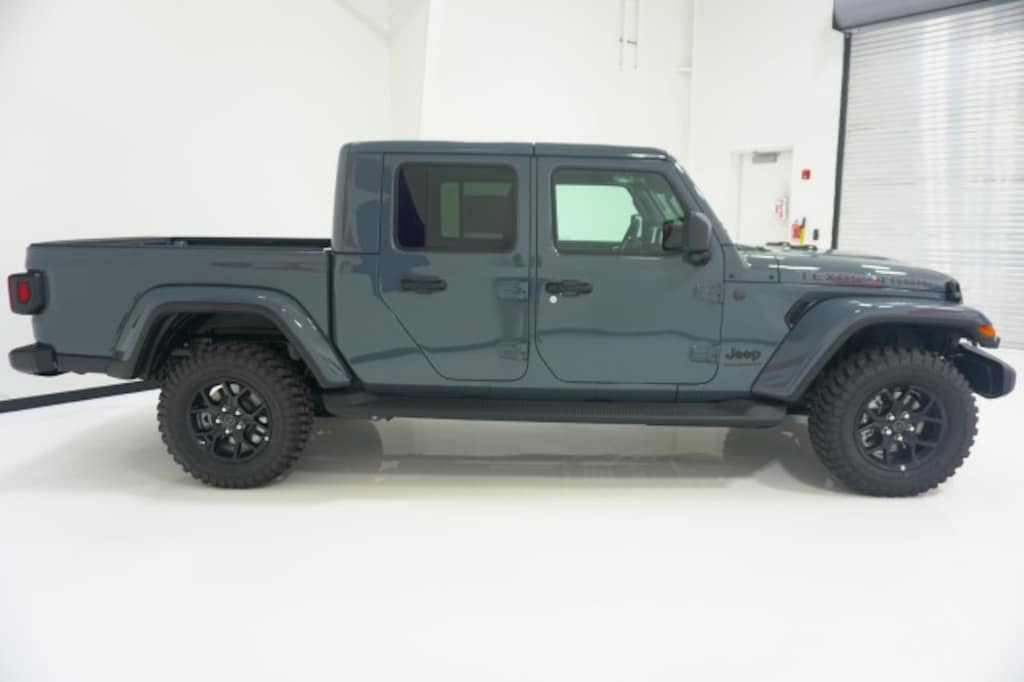 New 2026 Jeep Gladiator TEXAS TRAIL 4X4 Pickup