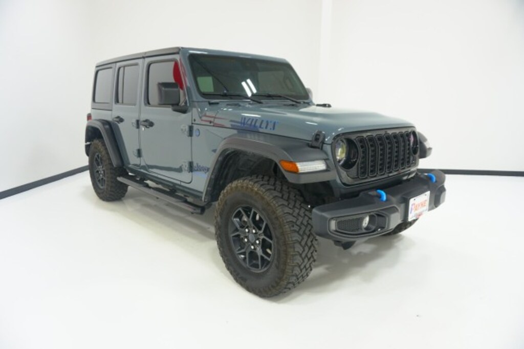 Used 2024 Jeep Wrangler 4xe Jeep Beach SUV