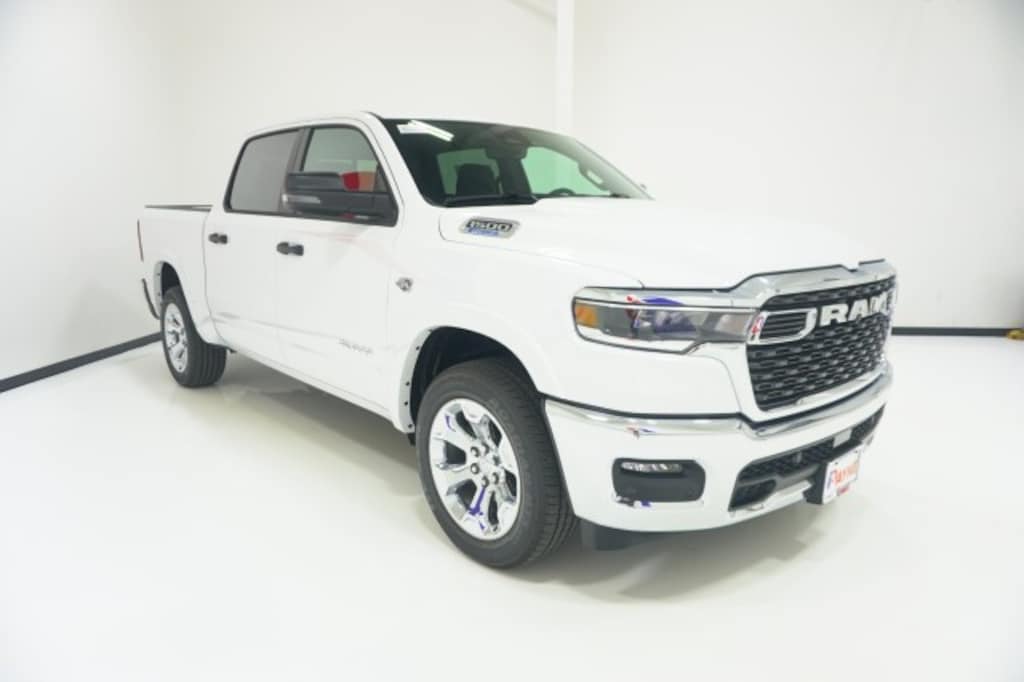 New 2026 Ram 1500 LONE STAR CREW CAB 4X2 5'7 BOX Pickup