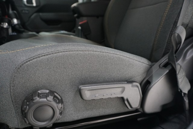 2026 Jeep Wrangler 4-Door Willys - Photo 18