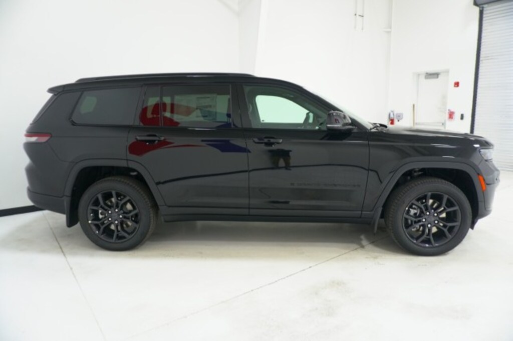 New 2025 Jeep Grand Cherokee L LIMITED 4X4 Sport Utility