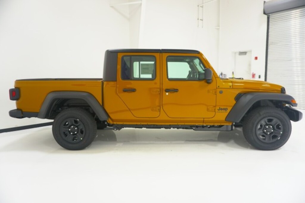 New 2026 Jeep Gladiator Pickup
