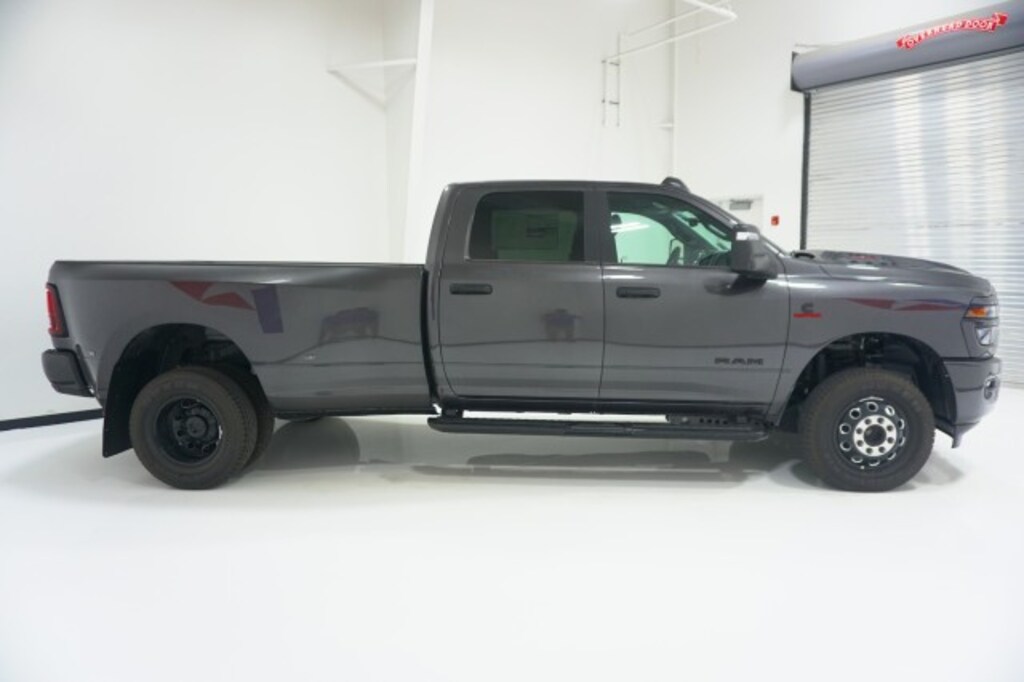 New 2026 Ram 3500 Lone Star Crew Cab 4x4 8' Box Pickup