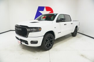2026 Ram 1500 LARAMIE CREW CAB 4X4 5'7 BOX Pickup