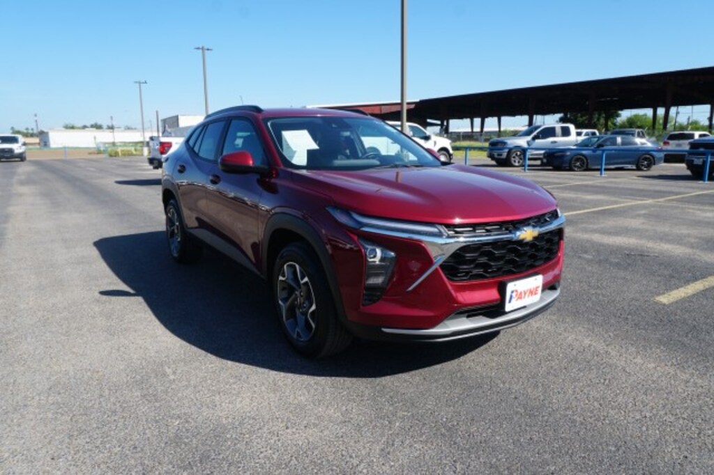 Used 2025 Chevrolet Trax LT SUV