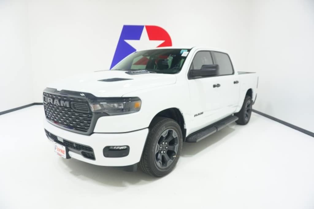 New 2026 Ram 1500 Express Crew Cab 4x4 5'7 Box Pickup