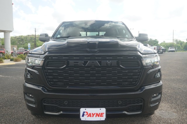 New 2027 Ram 1500 EXPRESS CREW CAB 4X2 5'7 BOX Pickup