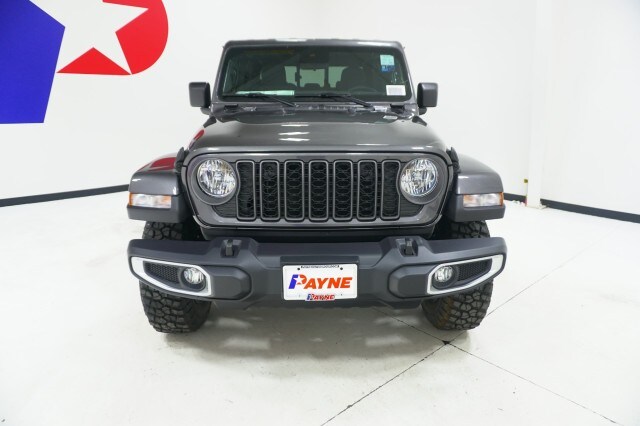 2025 Jeep Gladiator Sport photo 2