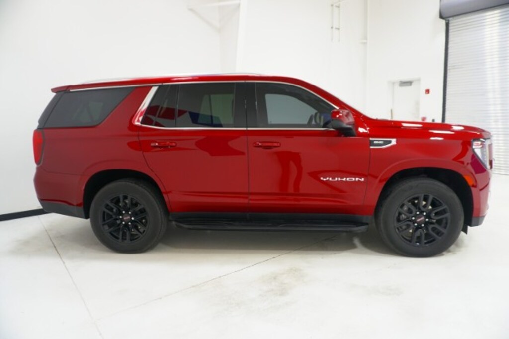 Used 2024 GMC Yukon SLE SUV