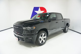 2026 Ram 1500 EXPRESS CREW CAB 4X2 5'7 BOX Pickup